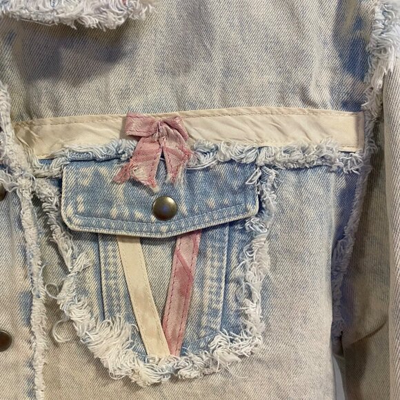 Vintage Furrina Cropped Lightwash Denim Jacket Size L - Picture 3 of 12